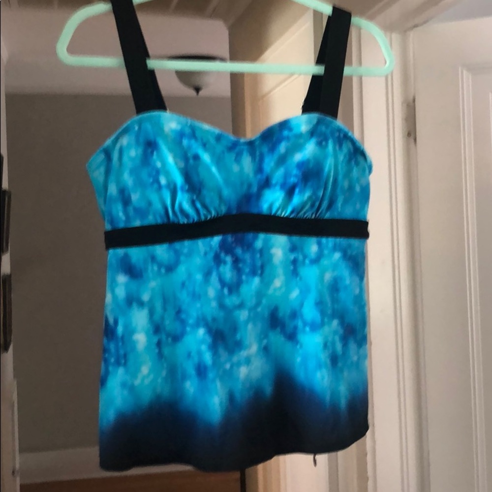 ATHLETA yoga top